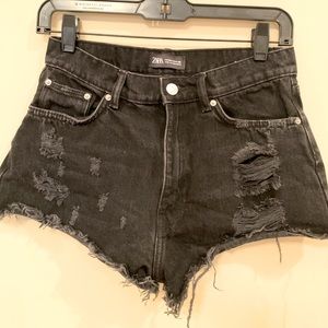 Zara distressed black shorts 36/ US 4